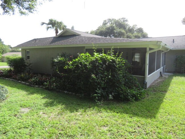 Building Photo - 839 Rosemere Cir