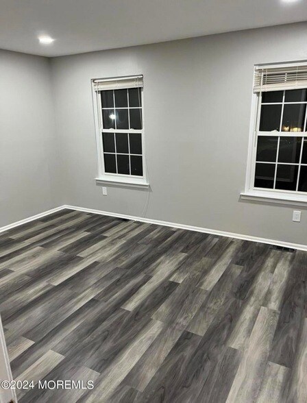 Building Photo - 254 Bromley Pl