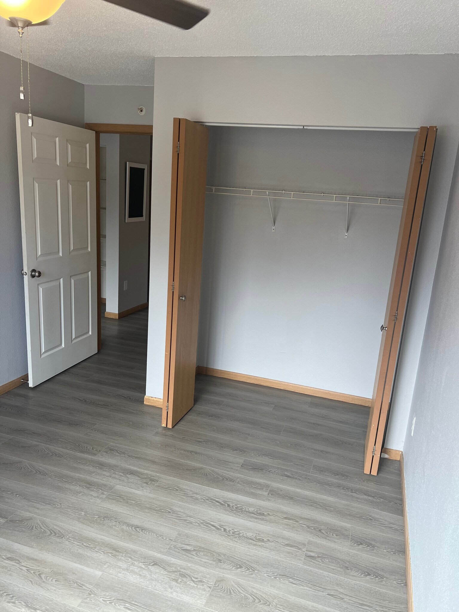 Building Photo - 431 Central AVE W