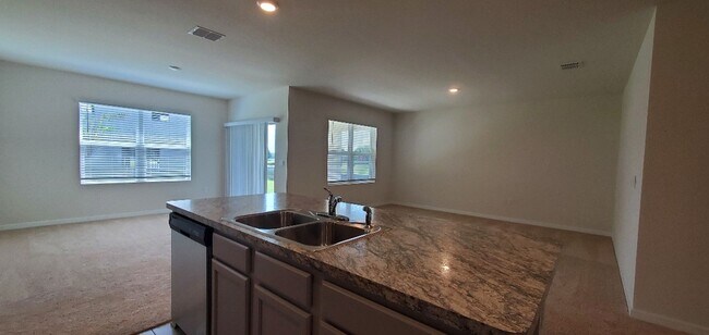 Building Photo - 3-Bedroom, 2.-Bathroom in Squires Grove **(MOVE-IN SPECIAL/50% OFF 2ND MONTH)**