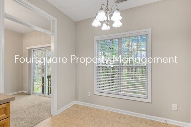 Building Photo - Single Family Home| 1st Floor Master Bedro...