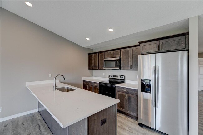Building Photo - House for Rent in Des Moines/Ankeny
