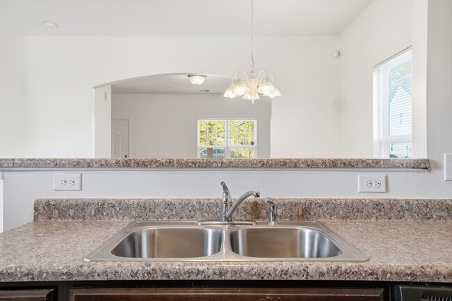 Building Photo - 4-bedroom with Water Front View