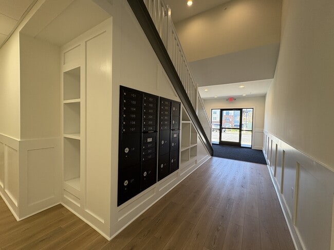 Building Photo - 420 Capstone Dr