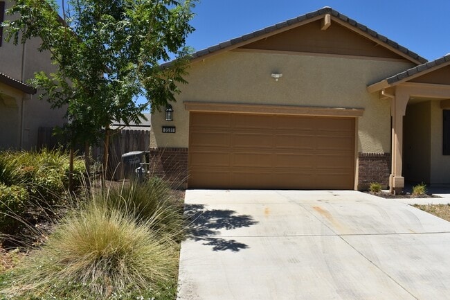 Building Photo - 3591 Sunstone Ct