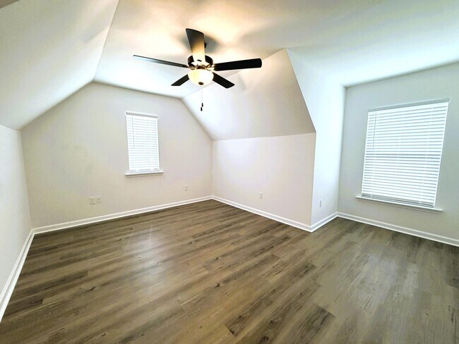 Building Photo - 3734 Meadow Vista Ln.