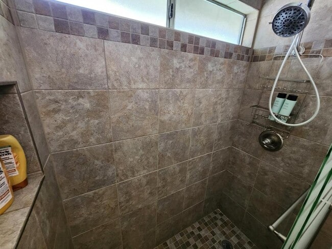 Building Photo - 479 Merida Dr