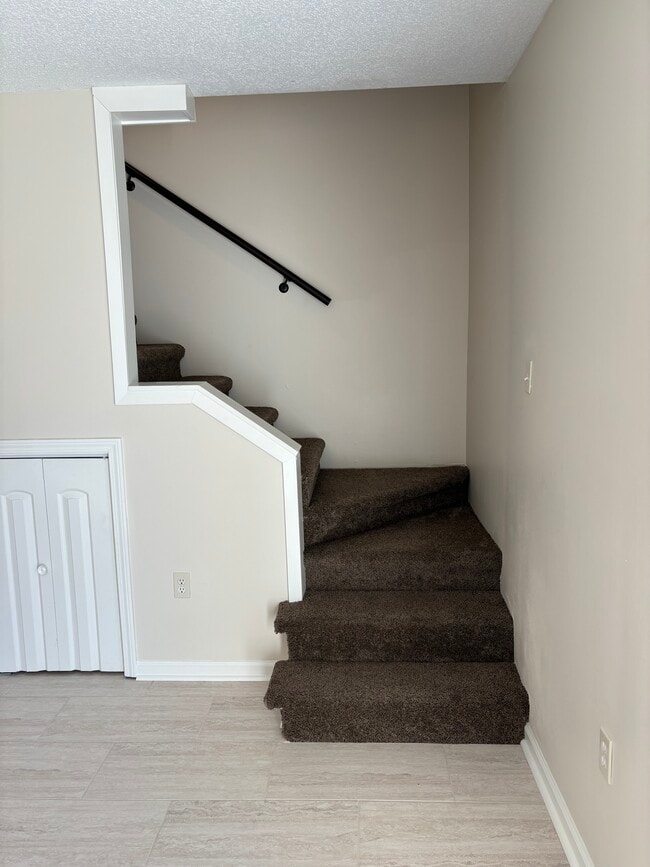 Building Photo - 4513 Tabony St