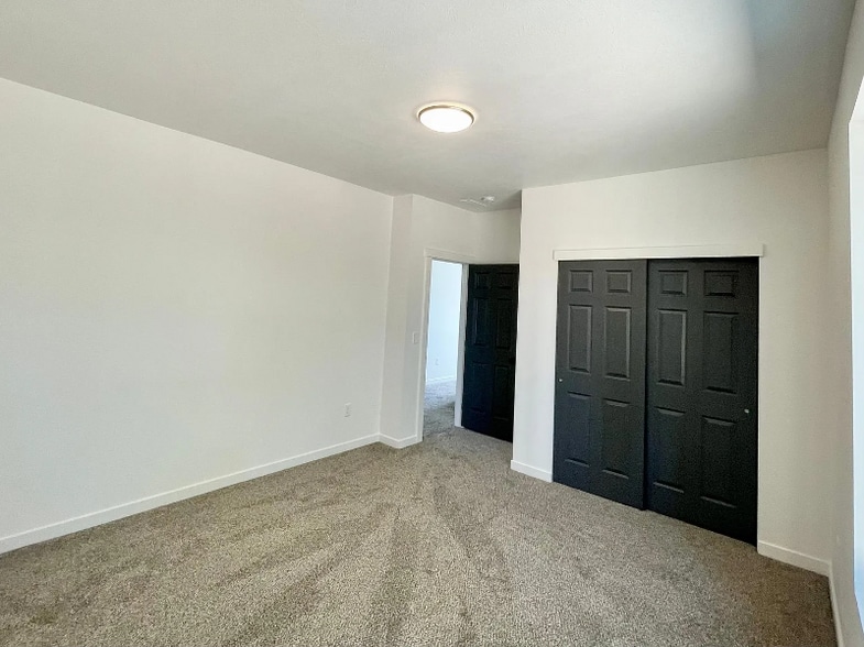 Building Photo - 12818 N Jaydee Ln