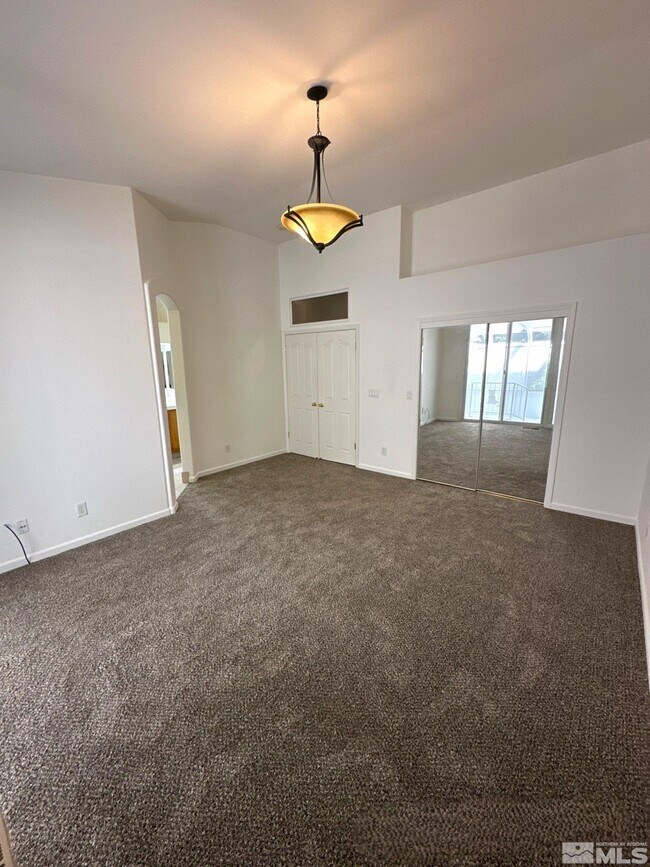 Building Photo - 2662 Pride Dr