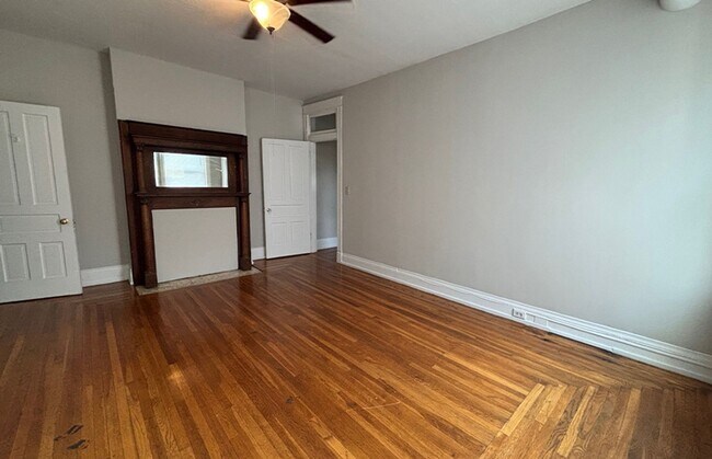 Building Photo - 3241 Jefferson Ave