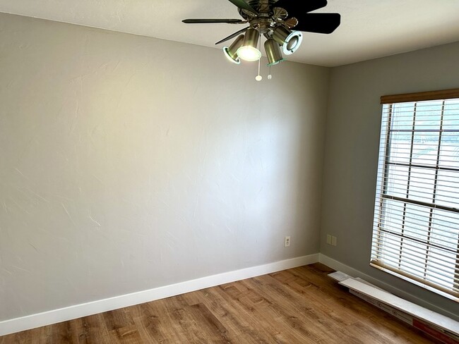 Building Photo - Fantastic corner lot in Santiago