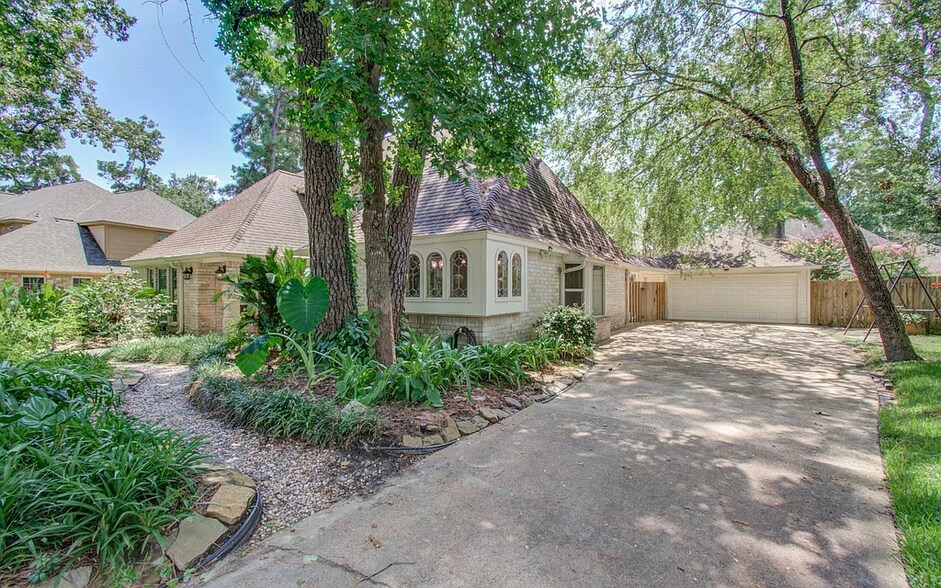 Building Photo - 9543 Enstone Cir