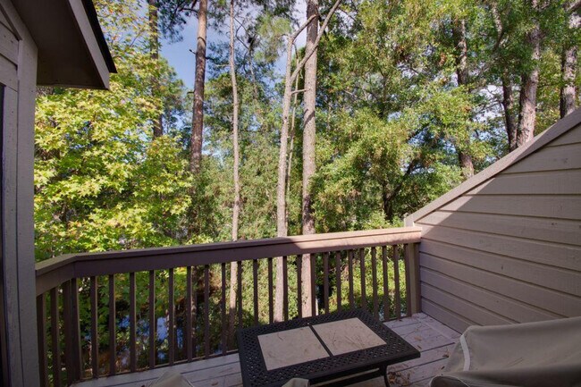 Building Photo - 10 Dune House Ln