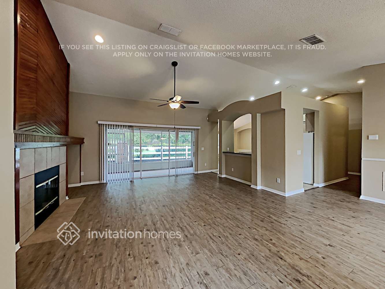 Building Photo - 1402 Bent Oaks Blvd