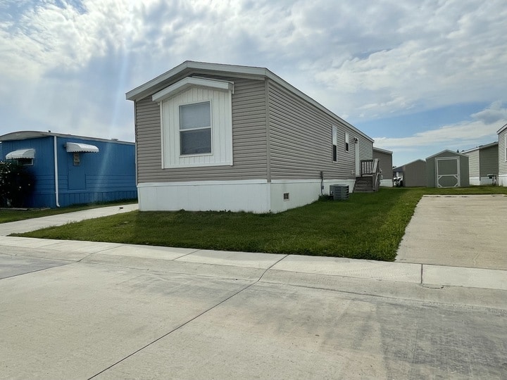 Building Photo - 38013 Chilver Ave