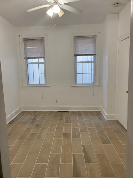 Building Photo - 1666 32nd St NW