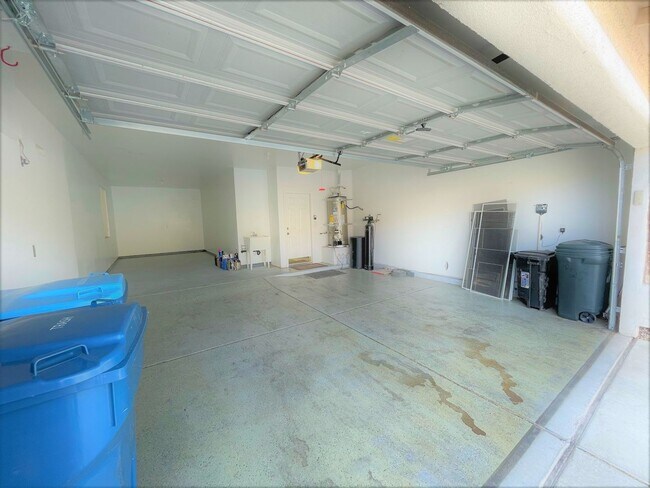 Building Photo - Southwest Rustic Charmet