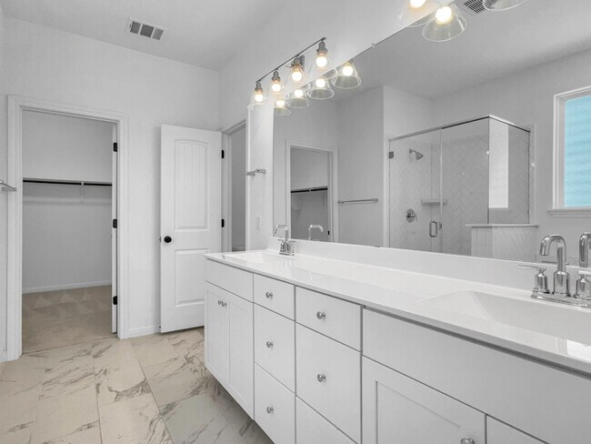 Building Photo - 2608 Emerson Trl