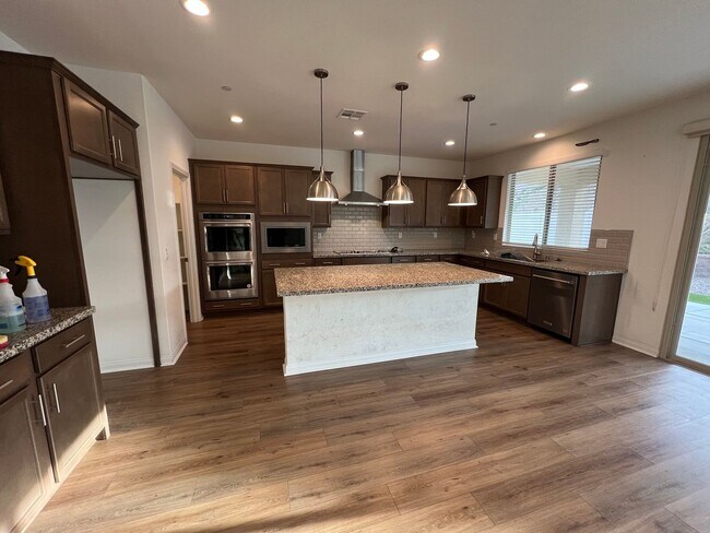 Building Photo - Beautiful Menifee Home