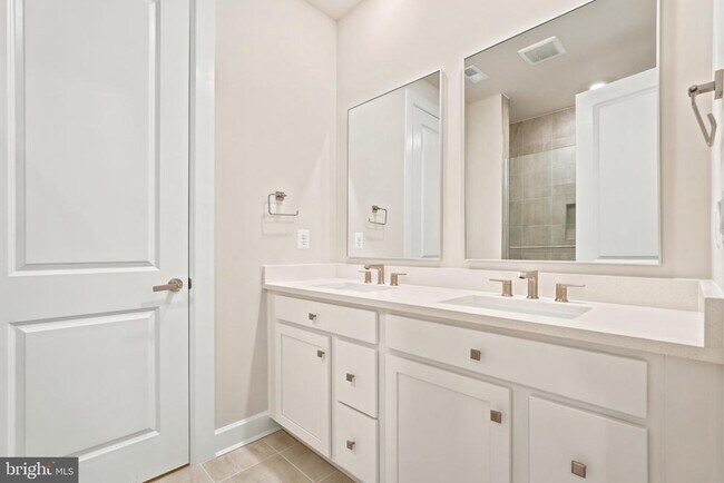 Building Photo - 11152 Lanier Farm Lp