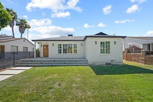 Building Photo - 6501 Hesperia Ave