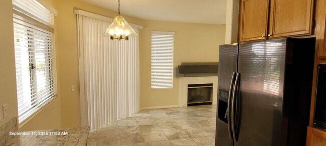 Building Photo - Convenient location in Scripps Ranch