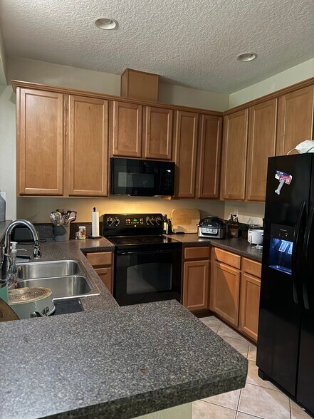 Kitchen - 13493 Prism Ct