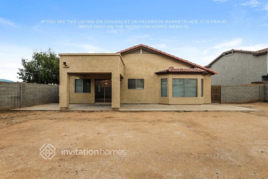 Building Photo - 1545 W Burgess Ln