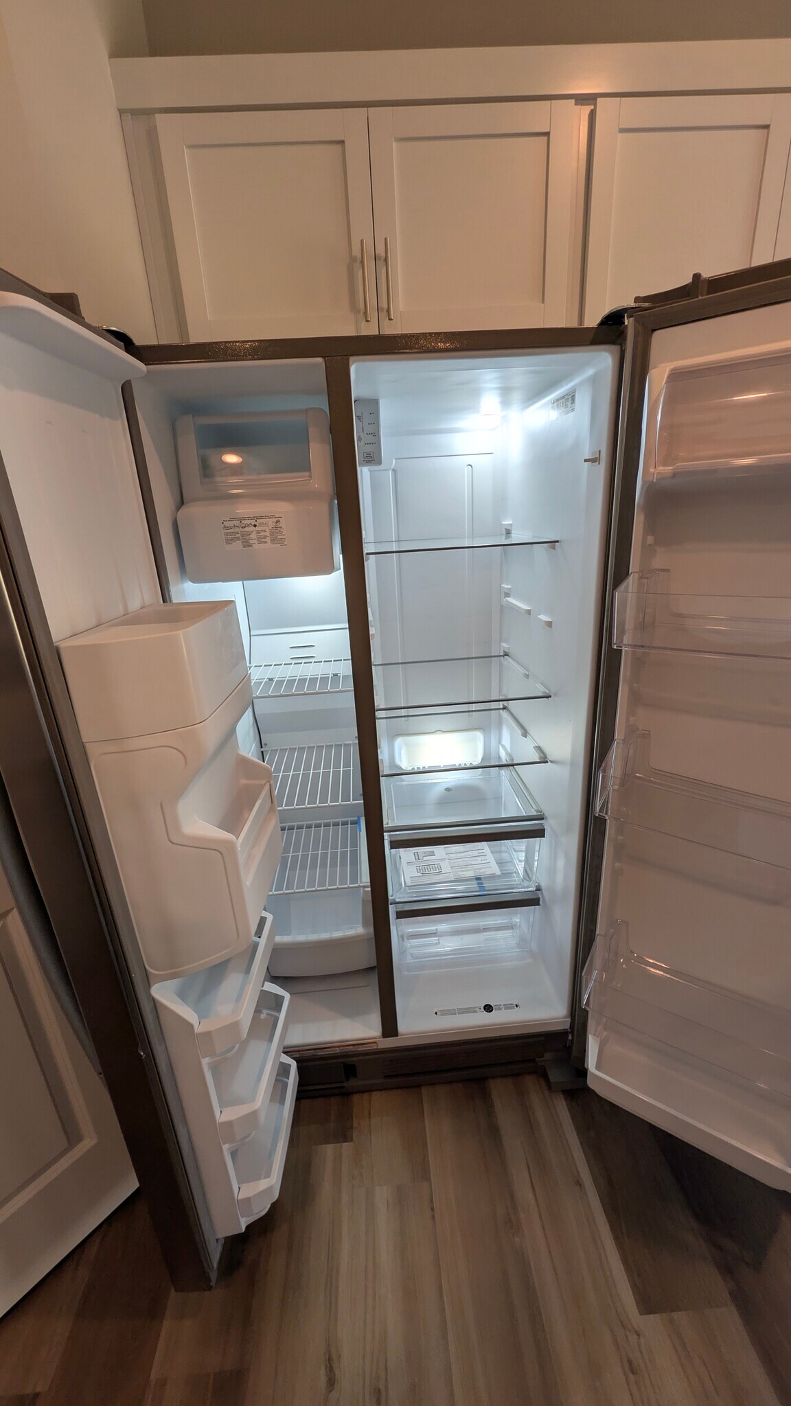 Building Photo - 449 Meadows Ct