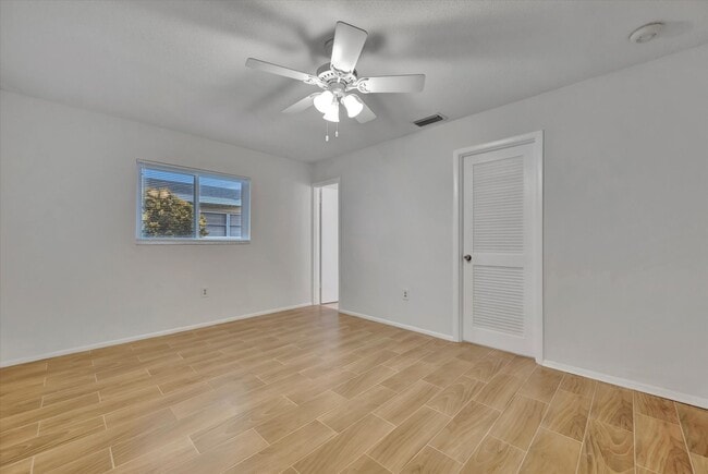 Building Photo - Beautiful 2-Bed / 2 Bath Pool Home in Sara...