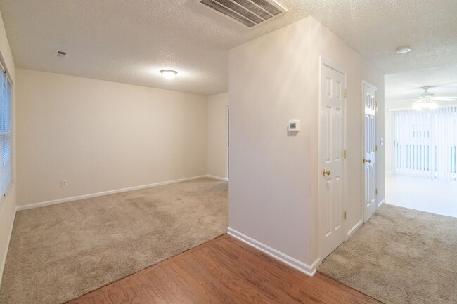 Building Photo - Spacious Home with Oversized Bedrooms & Op...