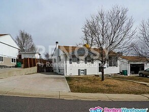 Building Photo - 5 Bed 2 Bath | Denver Home