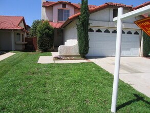 Building Photo - 13242 Lakota Dr