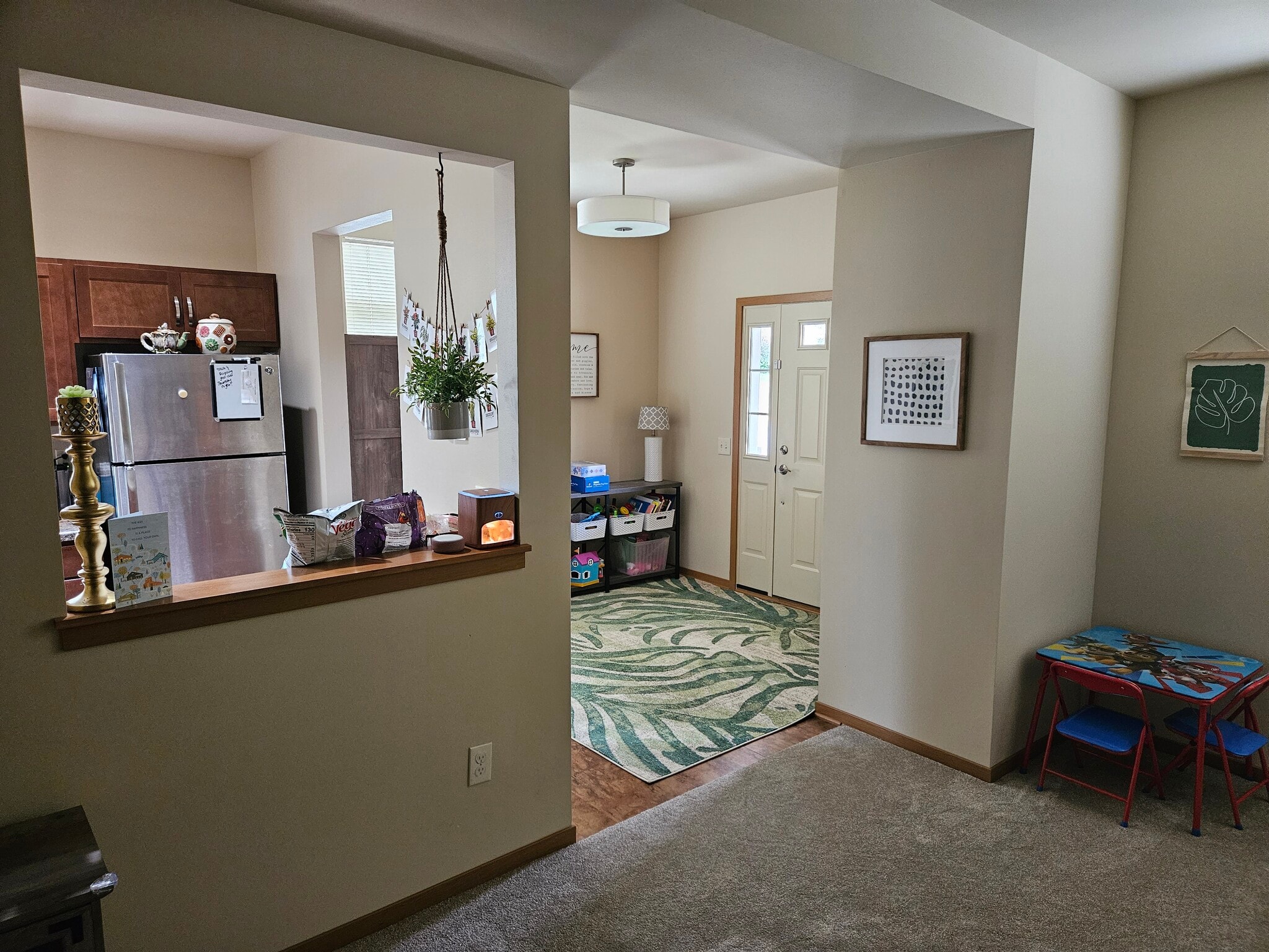 Entry and kitchen passthrough - 4868 Innovation Dr