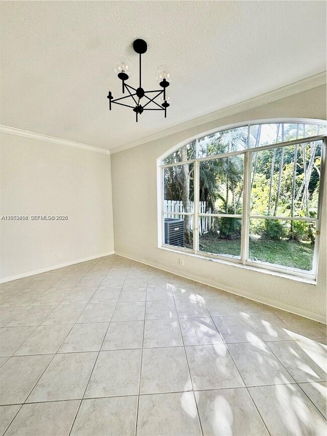 Building Photo - 4946 SW 38th Way