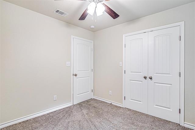 Building Photo - 200 Honey Bee Dr