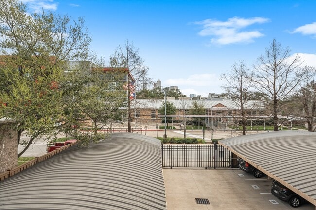 Building Photo - 1419 Montrose Blvd