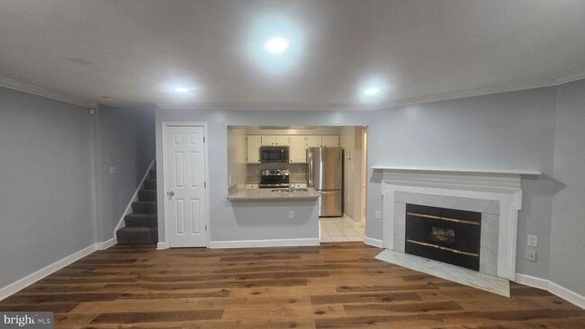 Building Photo - 12131 Salemtown Dr