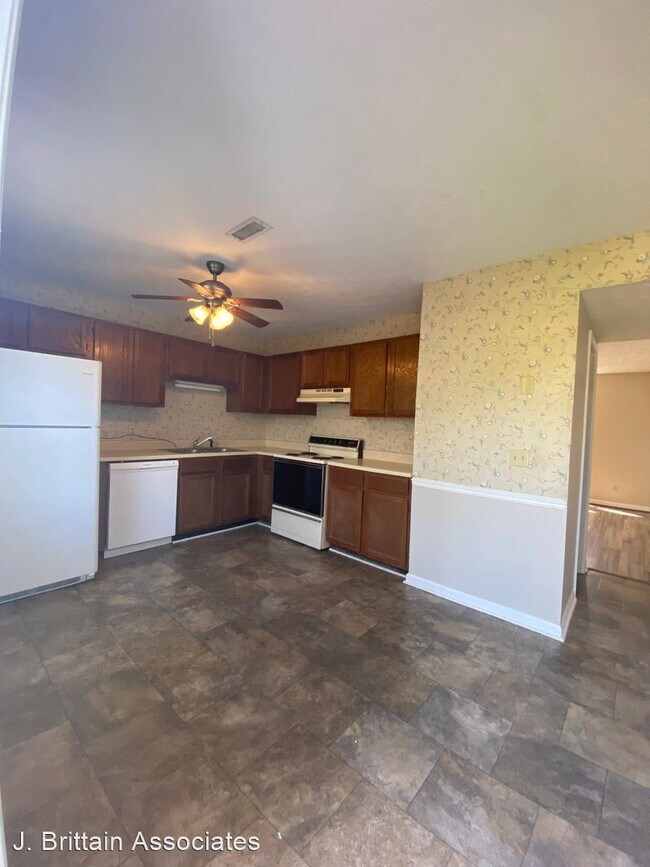 Building Photo - 2 br, 2.5 bath House - 5305 Whisperwood Court