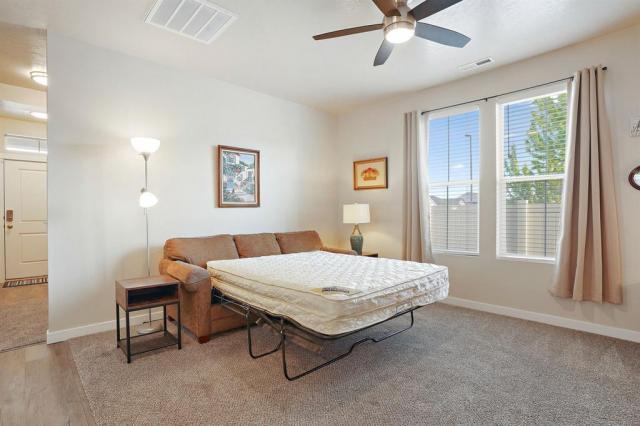 Building Photo - 4 bedroom in Meridian CA 83642