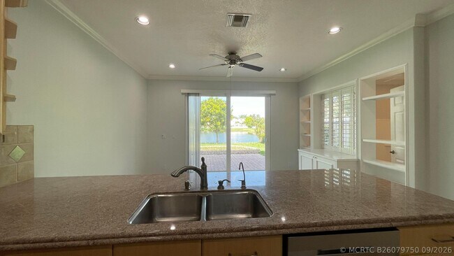 Building Photo - 4857 Victoria Cir