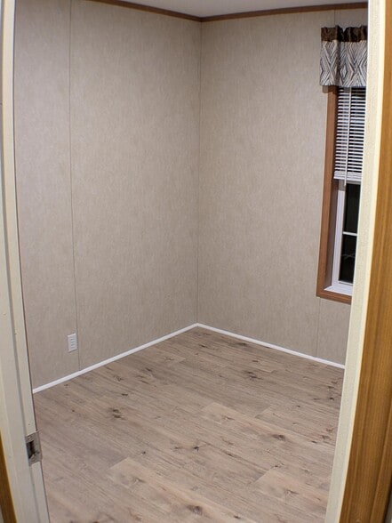 Building Photo - 218 Abbott St