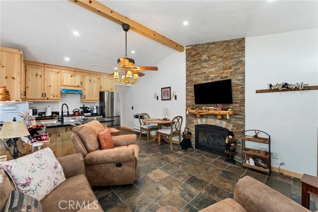 Building Photo - 318 Los Angeles