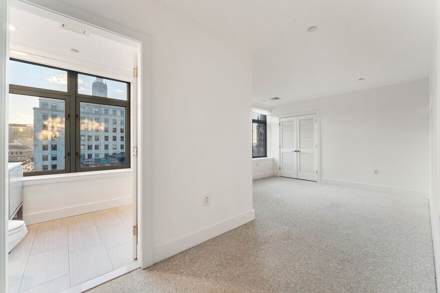 Building Photo - 425 Boylston St