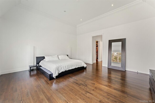 Building Photo - 20 Brookline Rd