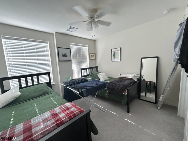 Building Photo - 14 Gerhard Pl