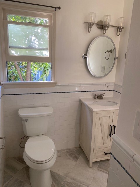 Building Photo - 2601 Castle Heights Pl