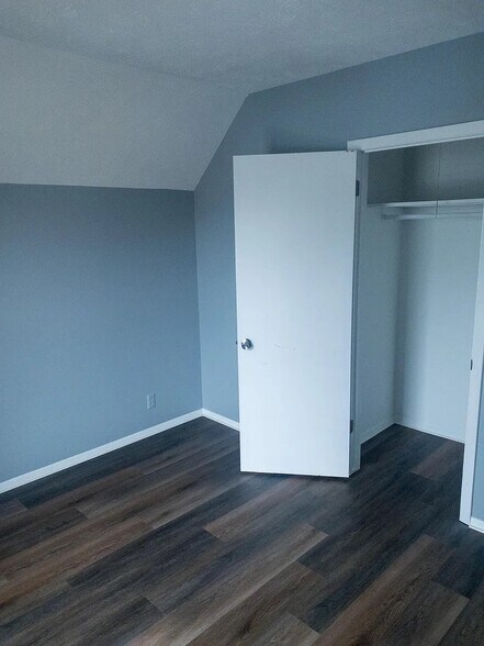 Bedroom - 2202 S Warren St