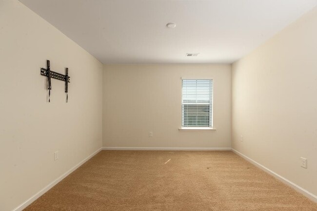 Building Photo - 5700 Redgum Dr